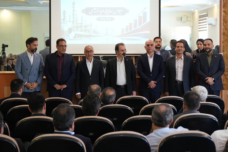 گزارش تصویری/ آیین تجلیل از شرکت ها و هیات مدیره های برتر هلدینگ صباانرژی