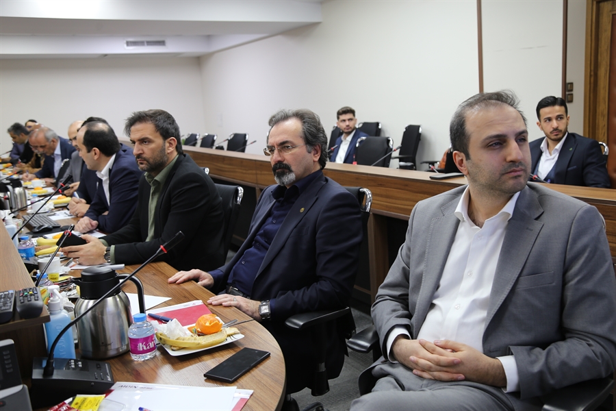 نشست طرح واگذاری راهبری شرکتهای تابعه هلدینگ صباانرژی از طریق بازار سرمایه