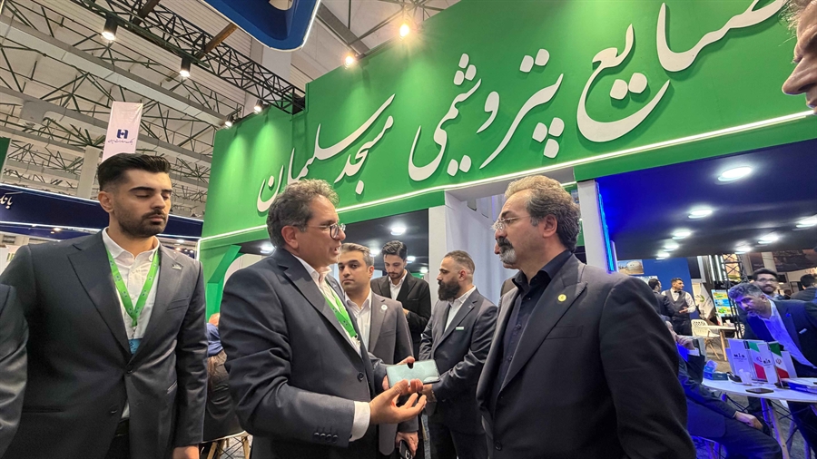 بازدید مدیرعامل هلدینگ صباانرژی از نمایشگاه ایران پتروکم