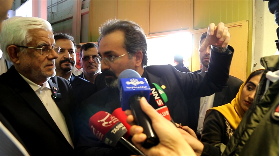 بازدید معاون اول رئیس جمهور از غرفه هلدینگ صبا انرژی در هفتمین نمایشگاه تستا